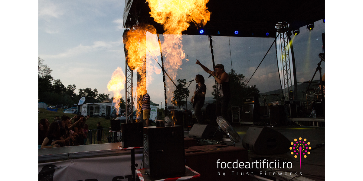 aruncatoare flacari SFX