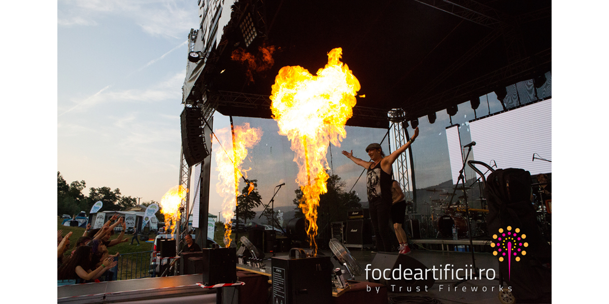 aruncatoare flacari SFX