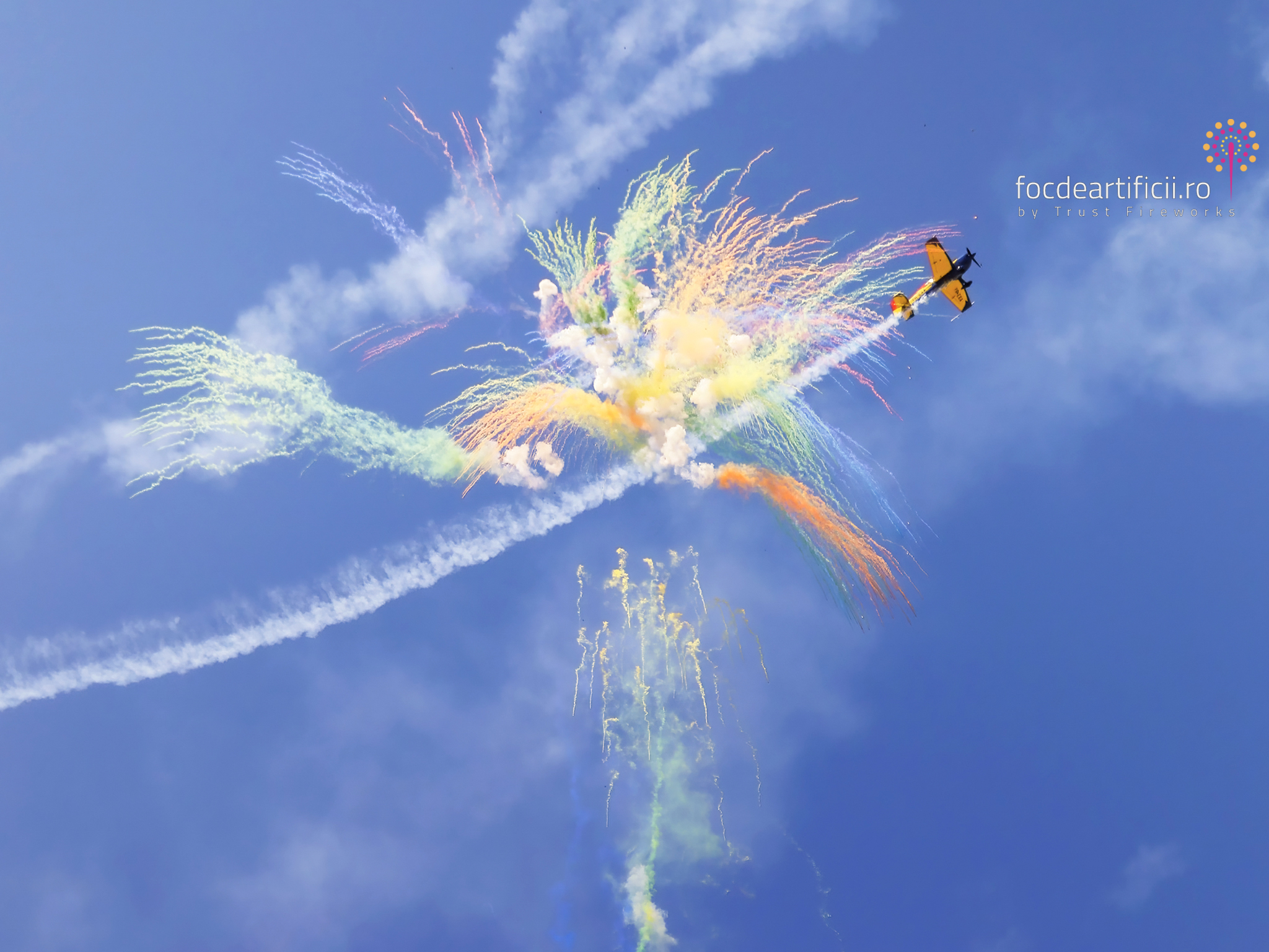 Trust Fireworks - artificii de zi black sea air show